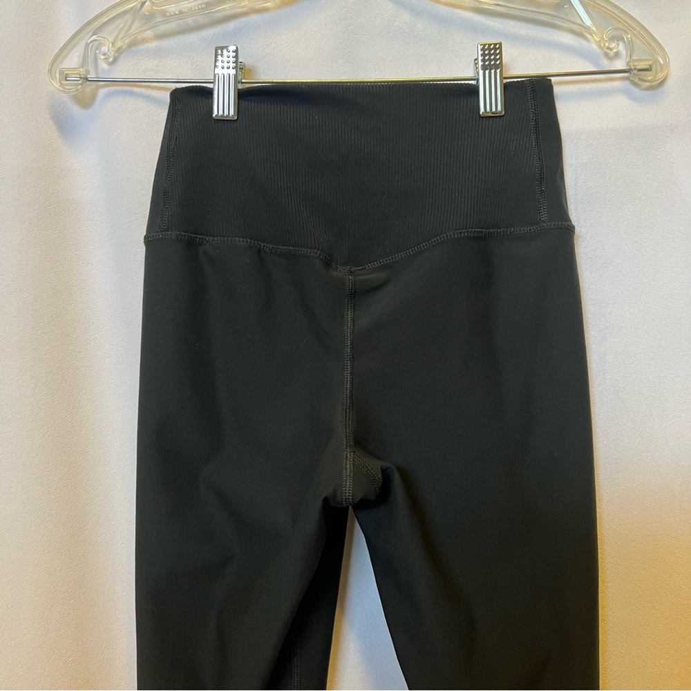 Nike Women’s Dry Fit Size XS Legging Workout Pants - Picture 4 of 9